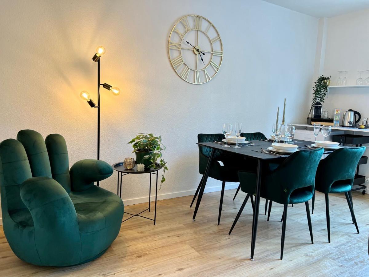 Design Apartment Mit Balkon - Kueche - Netflix Essen Buitenkant foto
