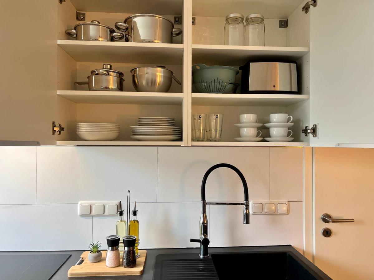 Design Apartment Mit Balkon - Kueche - Netflix Essen Buitenkant foto