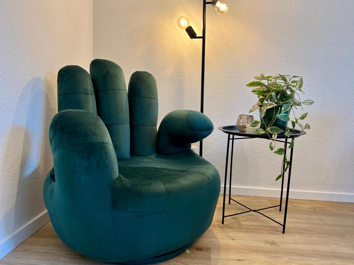 Design Apartment Mit Balkon - Kueche - Netflix Essen Buitenkant foto