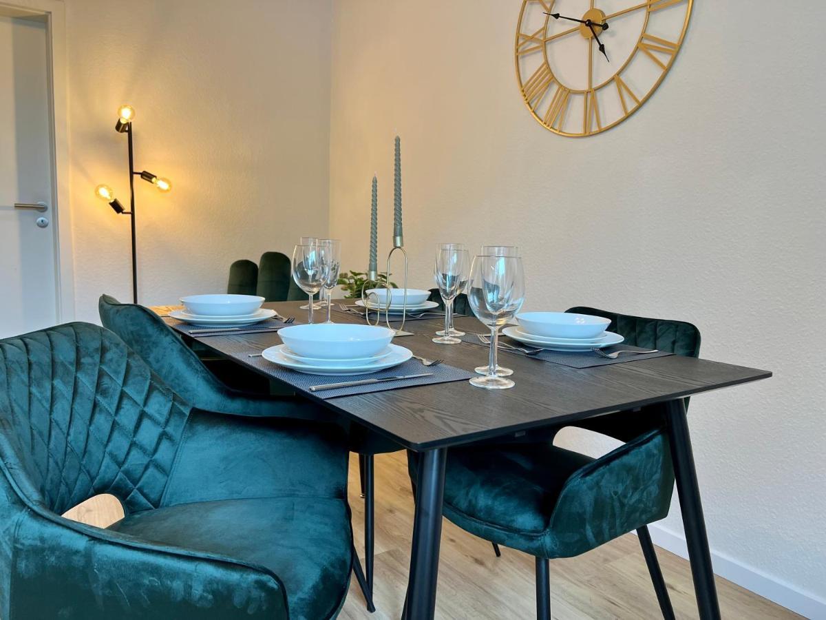 Design Apartment Mit Balkon - Kueche - Netflix Essen Buitenkant foto